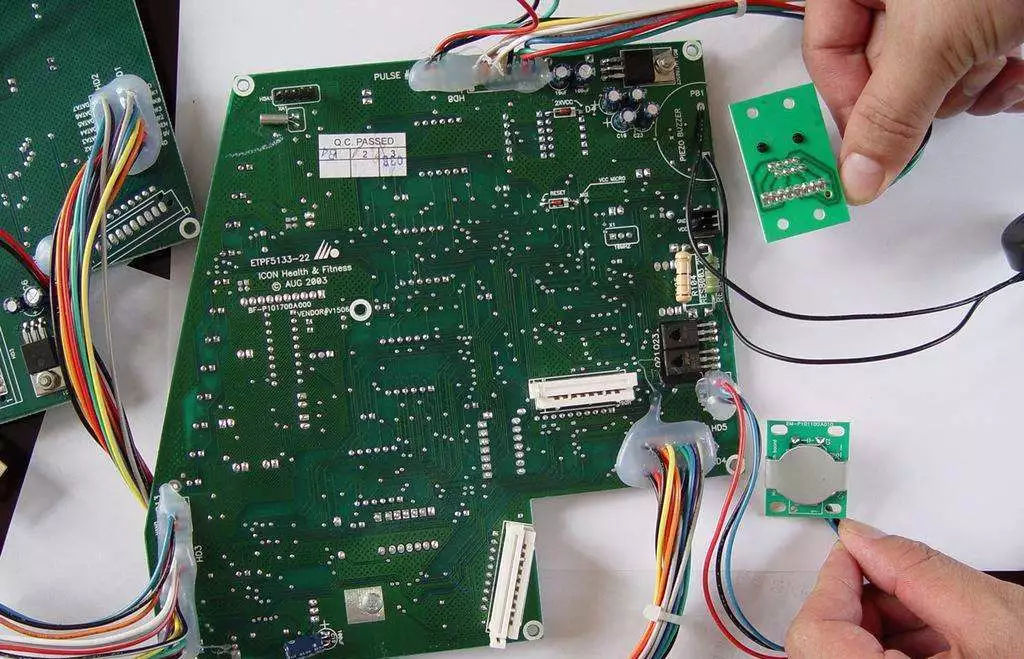 PCB線路板消泡劑應用場景圖